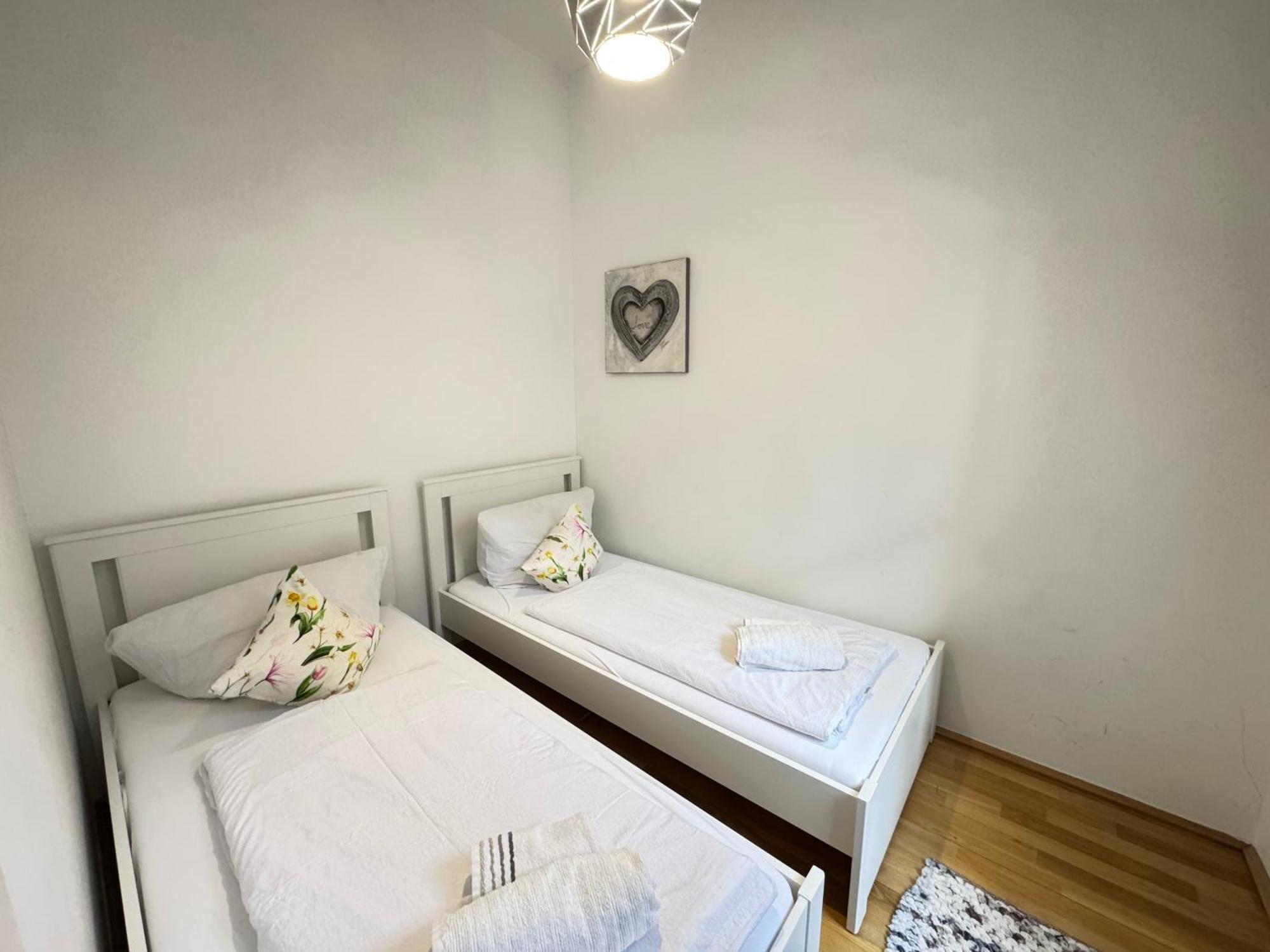 Charming Flat & Balcony Near Central Station L Bg5 Viena Exterior foto